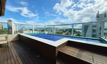 Casa com 3 quartos para alugar na Rua João Meirelles, 636, Abraão, Florianópolis, 232 m2 por R$ 15.000