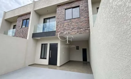 Triplex à Venda no Jardim Carvalho - Conforto e Elegância