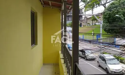 Prédio residencial e lojas comerciais em itararé  -  vitória