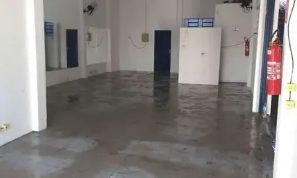 Salão comercial para alugar no bairro Cidade Jardim II - Americana/SP