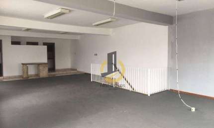 Sobrado Comercial/Galpão à venda - 230m² área - 420m² área construída - 5 banheiros - 10 vagas - Vila Conde do Pinhal