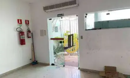 Casa para venda ou locação - 500m² - 8 salas - 4 banheiros - copa - ar condicionado - 2 vagas - em São Caetano do Sul