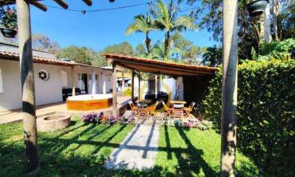 Casa em Condomínio à venda - 300m² - 3 dormitórios (1 suíte) - Piscina - Churrasqueira - 6 vagas - São Bernardo do Campo