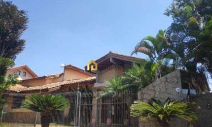 Sobrado localizado no bairro Jardim Pagliato-Sorocaba/SP