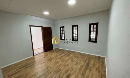 Casa térrea recém reformada no Parque Jatai em Votorantim/SP