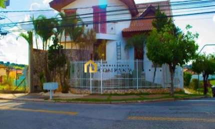 Sobrado de esquina no bairro Jardim América em Sorocaba / SP!!!