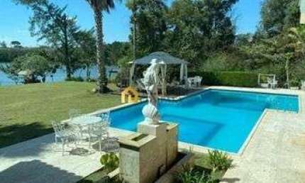 Condomínio Lago Azul - Casa no Condomínio Lago Azul-Araçoiaba da Serra/SP