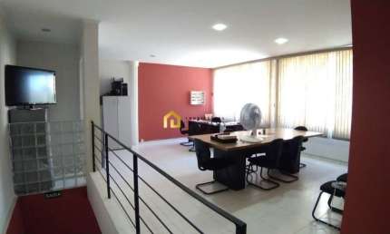 Prédio Comercial/Industrial  - Localização estratégica