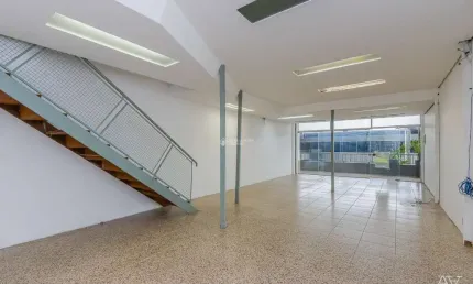 Ponto comercial para alugar na Rua Quinze de Janeiro, 481, Centro, Canoas, 71 m2 por R$ 2.000