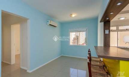 Apartamento com 2 quartos para alugar na Avenida Santos Ferreira, 1100, Marechal Rondon, Canoas, 56 m2 por R$ 2.200