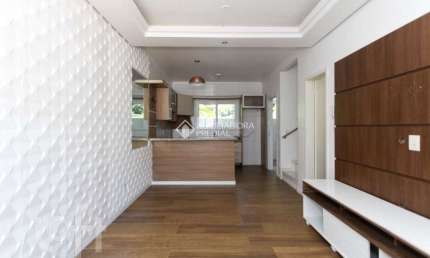Casa em condomínio fechado com 3 quartos para alugar na Rua Jackson de Figueiredo, 248, Nossa Senhora das Graças, Canoas, 92 m2 por R$ 2.900