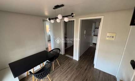 Apartamento com 2 quartos para alugar na Rua Roberto Francisco Behrens, 225, Mato Grande, Canoas, 47 m2 por R$ 1.700