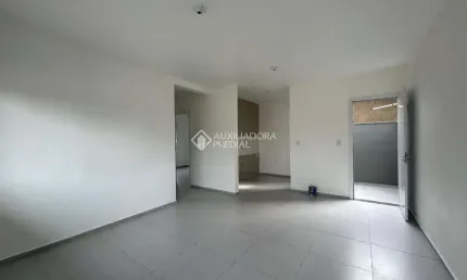 Casa em condomínio fechado com 2 quartos para alugar na Rua Pandiá Calógeras, 1412, Niterói, Canoas, 50 m2 por R$ 1.460
