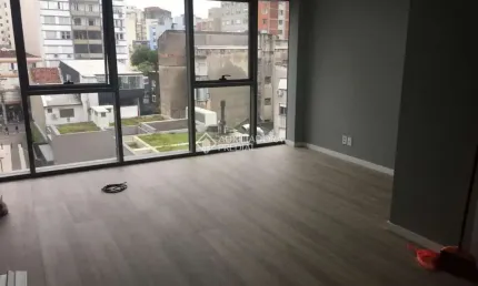 Sala comercial para alugar na Rua General Lima e Silva, 578, Centro Histórico, Porto Alegre, 35 m2 por R$ 2.300