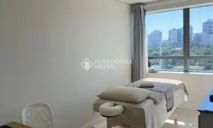 Sala comercial para alugar na Avenida Doutor Nilo Peçanha, 3245, Chácara das Pedras, Porto Alegre, 36 m2 por R$ 3.800
