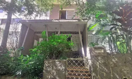 Oportunidade! casa com 3 dormitórios, 2 vagas totalmente reformada