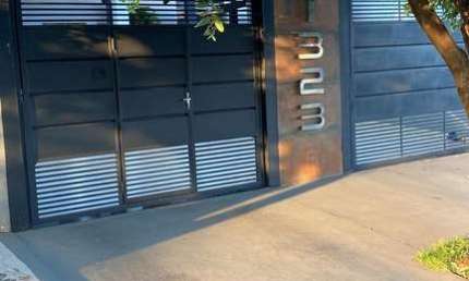 Casa com 2 quartos à venda na Rua Francisco Dias de Aro, 1323, Jardim Paulista III, Maringá
