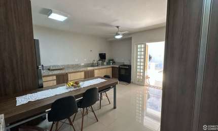 Sobrado à venda no Bairro Mansões  Espaço, conforto e sofisticação para você e sua família!