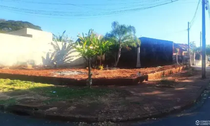 Terreno à venda na Rua Pioneiro Lázaro Claro da Silva, 1588, Jardim Higienópolis, Maringá