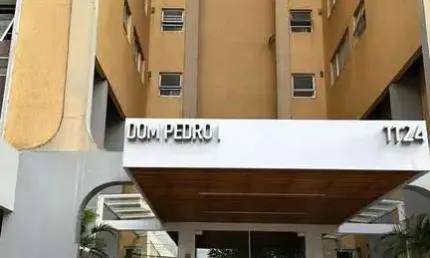Apartamento à venda  Amplo, iluminado e em localização privilegiada na XV de Novembro! 
Edifício D. Pedro 1