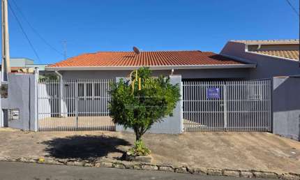 Casa térrea com 4 dormitórios/3 suítes à venda, 197 m² por R$ 970.000,00 - Parque São Lourenço - Indaiatuba/SP