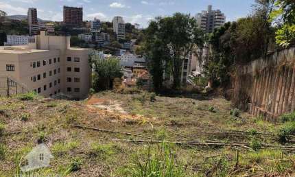 Excelente terreno à venda com 3523m², por R$5.300.000  no Granbery, Juiz de Fora - Minas Gerais / MG.