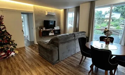 Apartamento Mobiliado à Venda no Bairro Anita Garibaldi - 76m²
