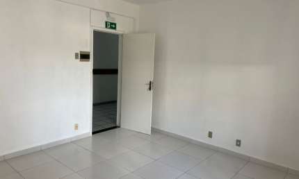 Sala comercial para alugar na Avenida Senhor dos Passos, 935, Centro, Feira de Santana