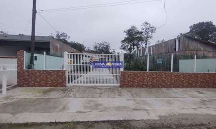 Residencia em alvenaria com aproximadamente 66m² de construção