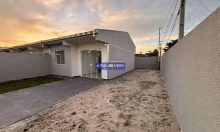 Casa a venda de esquina  passivel de finanaciamento bancario