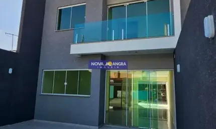 Sobrado com piscina e aproximadamente 140m² de construção
