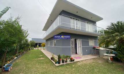 Sobrado à Venda com 4 quartos, 3 banheiros e 396m² por R$ 690.000