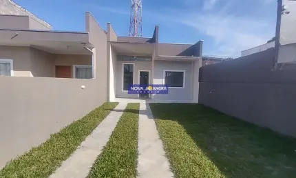 Residência a venda no centro do Balneário Praia de Leste