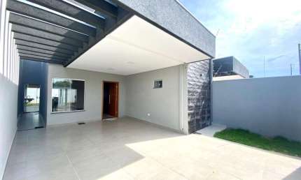 Casa para Venda em Campo Grande, Parque Residencial Rita Vieira, 3 dormitórios, 3 suítes, 4 banheiros, 2 vagas
