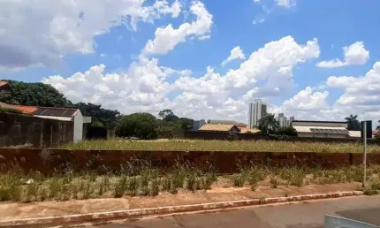 Terreno à venda no Carandá Bosque, Campo Grande 