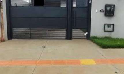 Casa para Venda em Campo Grande, Vila Santa Luzia, 3 dormitórios, 1 suíte, 2 banheiros, 3 vagas