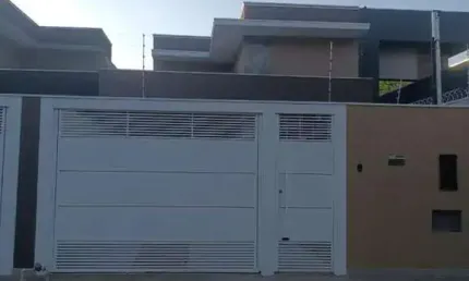 Casa para Venda em Campo Grande, Rita Vieira, 3 dormitórios, 1 suíte, 2 banheiros