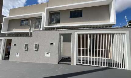 Sobrado para Venda em Campo Grande, Jardim Jacy, 3 dormitórios, 1 suíte, 3 banheiros, 1 vaga