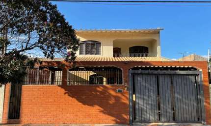 Casa para Venda em Campo Grande, Vila Alba, 5 dormitórios, 4 suítes, 6 banheiros, 3 vagas