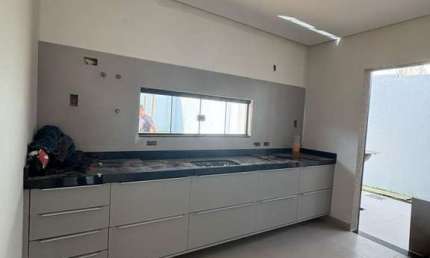 Casa para Venda em Campo Grande, Pioneiros, 3 dormitórios, 1 suíte, 3 banheiros, 2 vagas