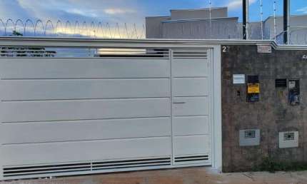 Casa para Venda em Campo Grande, Portal do Panamá, 3 dormitórios, 1 suíte, 2 banheiros, 2 vagas