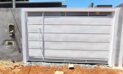 Casa para Venda em Campo Grande, Jardim Aeroporto, 2 dormitórios, 1 suíte, 2 banheiros, 1 vaga