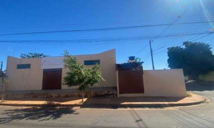 Comercial para Venda em Campo Grande, Residencial Vida Nova III, 1 dormitório, 2 banheiros, 2 vagas