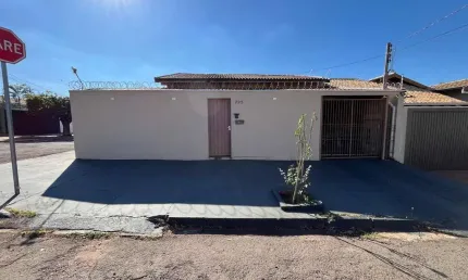 Casa para venda em campo grande, jardim são bento, 4 dormitórios, 1 suíte, 3 banheiros, 3 vagas