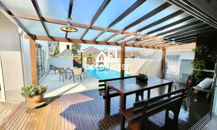 Casa semi mobiliada no Bairro Aimore em Guabiruba com 161 m² com 3 quartos sendo 1 suíte, garagem para 3 carros com área de festas com piscina