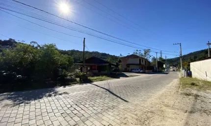 Terreno com 680 m² no Bairro Imigrantes em Guabiruba todo plano a 4 km de Brusque