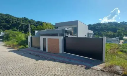 Casa de alto padrão (Loteamento Lagoa Dourada) Souza Cruz