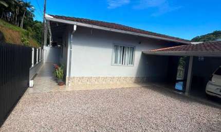 Casa à venda, 2 quartos, 1 suíte, 2 vagas, Azambuja - Brusque/SC