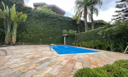 Casa à venda, 4 quartos, 1 suíte, 3 vagas, Jardim Maluche - Brusque/SC