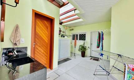 Casa à venda, 3 quartos, 1 suíte, 4 vagas, Centro I - Brusque/SC